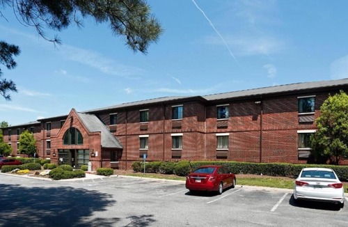 Cary Apartment | Deluxe Studio at Extended Stay Cary 3