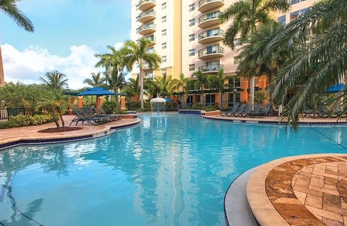 Survey Creek Condo | Deluxe Studio Golf, Beach & Boating (RPQP)