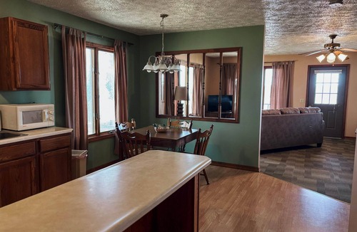 Golconda House | Deluxe Suite w/Full Kitchen on the River Bluff