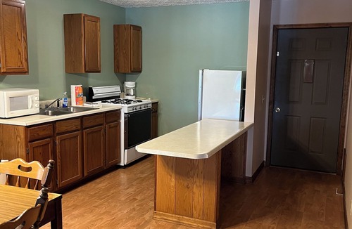 Golconda House | Deluxe Suite w/Full Kitchen on the River Bluff