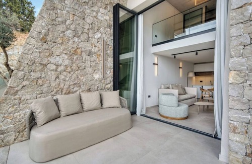 Nafplion City Centre Apartment | Deluxe Suite, Mountain View