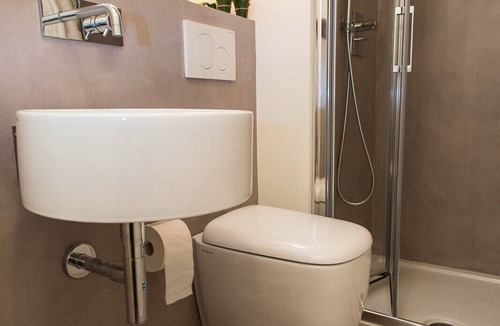 Sant' Ambrogio Apartment | DELUXE SUITE WITH GREAT VIEW! Bed and view Florence