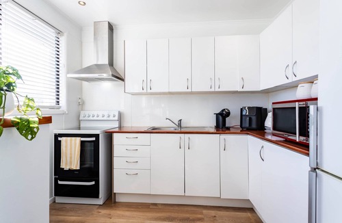 Trentham House | Deluxe Two-Bedroom Family Apartment