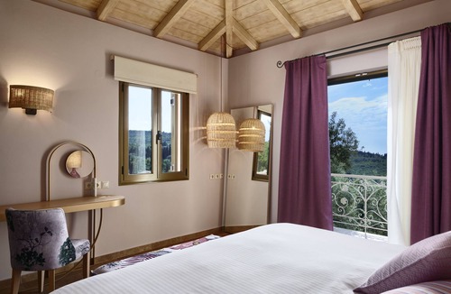 Tsoukaladhes Villa | Deluxe Villa With Private Pool - with Panoramic View, Art Blue Villas