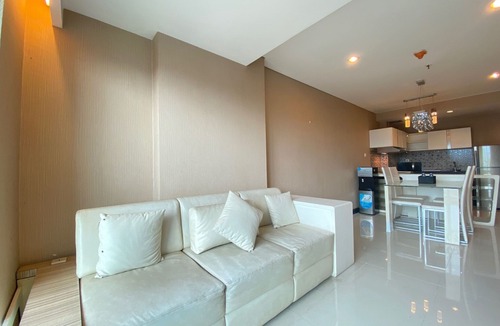 Braga Apartment | Deluxe & Well Appointed 2BR at El Royale Apartment