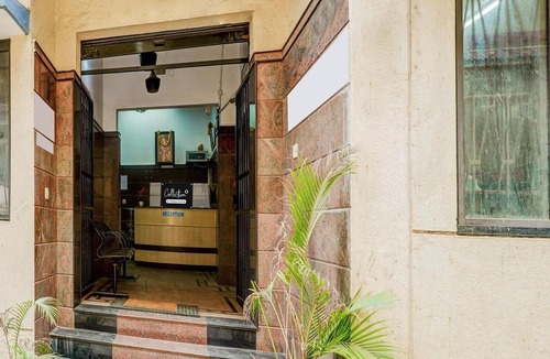 Yeshwanthpur House | Deluxe With Twin Bed Sundar Nivas