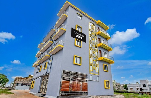 Puri House | DeluxeDholpanda Near Puri Lighthouse