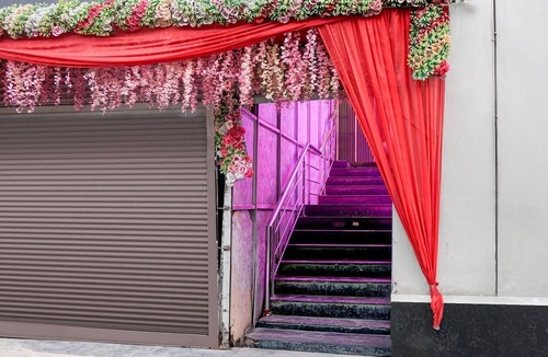 Delhi House | DeluxeRoyal Stay