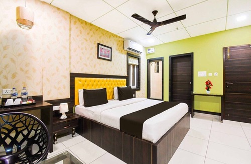 Puri House | DeluxeTownhouse Oak Golden Beach
