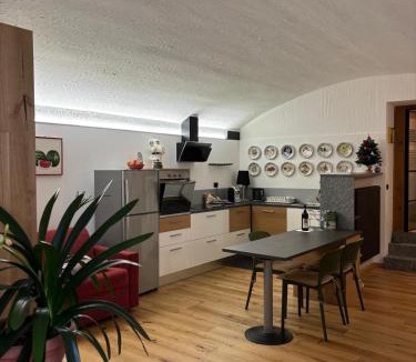 Valtellina Apartment | Demantoide