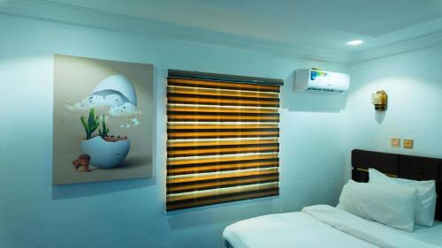 Kwara Hotel | DeMayafolo