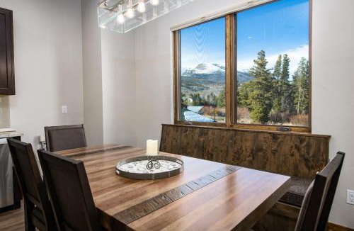 Frisco House | Deming Crossing Duplex: Downtown Frisco Chic