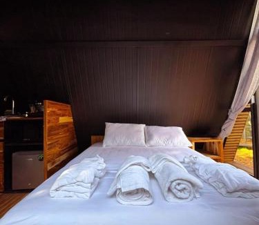 Jilotepec de Abasolo Cabin | DenHills