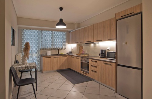 Peiraiki Apartment | Denimou Home Luxurious 2BR Fully Equipped, Balcony
