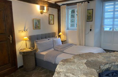 Blankenheim Apartment | Denkmal Posthalterhof von Thurn und Taxis erbaut, 246 qm, mit Sauna