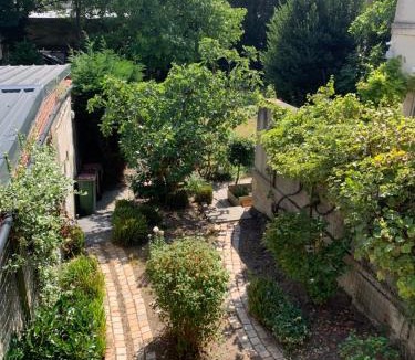 Gare Apartment | Dentelles et dragon