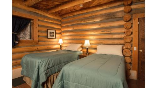 Taos Ski Valley House | Denton Cabin