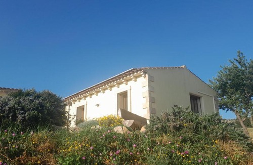 Arzachena Apartment | Dependance Pavoncella