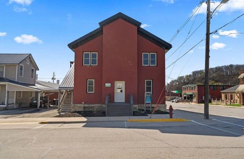 Elkader Apartment | Depot Suite