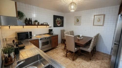 San Marcos Apartment | Depto Barrio San Marcos para hasta 8 personas planta baja y doble cochera