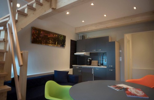 Marktheidenfeld Apartment | Der einstige HEUSCHOBER in der Hofstallung, 2-geschossiges Deluxe-Maisonette-Apartment