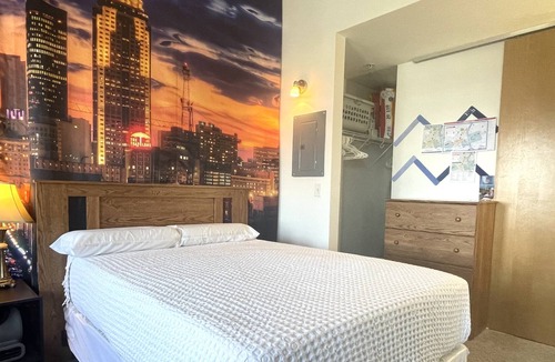 Downtown Des Moines Apartment | Des Moines skyline high rise