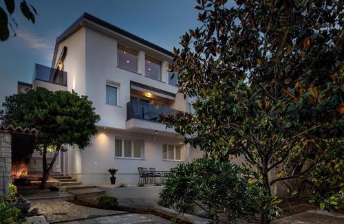 Zurkovo Apartment | Desamani 975