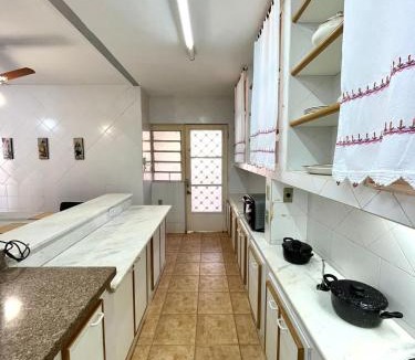 Assis House | Descomplica Hostel