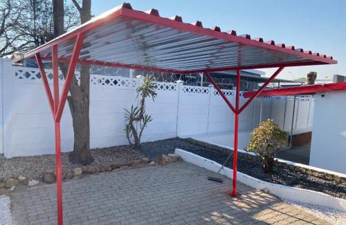 Windhoek House | Desert Buddy Accomodations