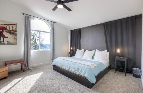 Wildomar House | Desert Escape Home with 3BD 3BA with Pool and Jacuzzi
