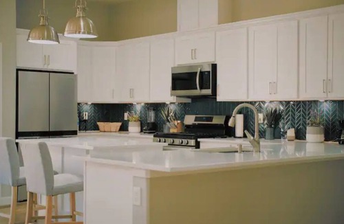 Biggs Field House | Desert Home