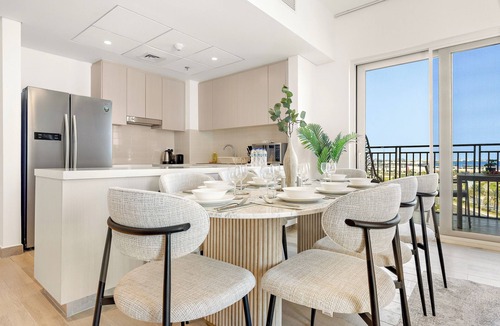 Abu Dhabi Hotel | Desert Key - Perfectly Located Yas Island Premier Apts