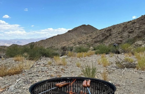 Nelson Apartment | Desert Oasis Grand Suite in Mojave Desert