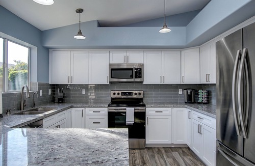 Cottonwoods Crossing House | Desert Oasis - Heated Pool, Putting Green, Lots of Parking