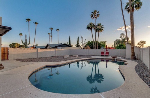 Mesa House | Desert Oasis in Mesa : Poolside & Hot Tub Retreat