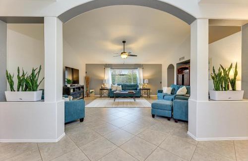 East Mesa House | Desert Oasis Ranch-Style Mesa Home, Hiking/Tubing