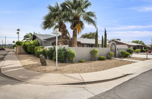 Paradise Valley Village House | Desert Oasis with a Private Pool and 2 secluded, outdoor entertainment spaces.