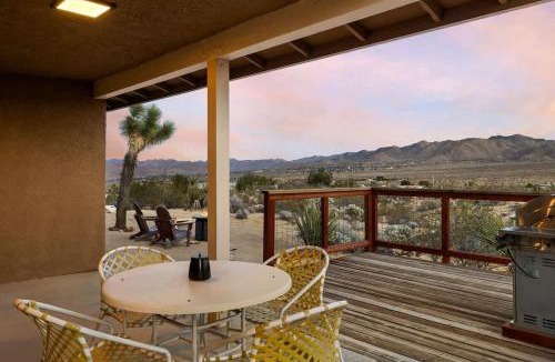 Yucca Valley House | Desert Roots Ranch Views Fire Pit Near JTNP