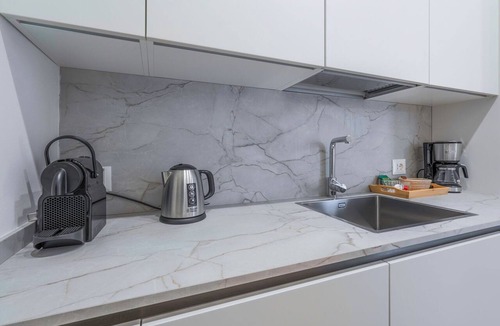 Santissima Annunziata Apartment | Deservi Elegant Apt. Dante