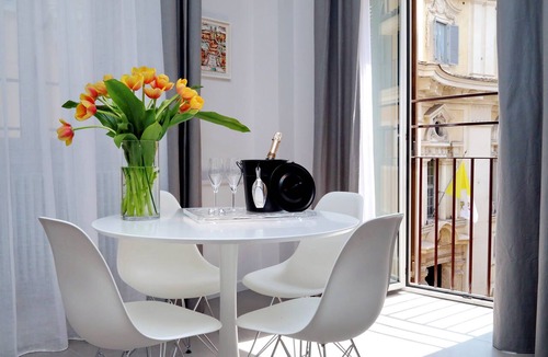 Rione III Colonna Apartment | Design apartment (70 m2) - Spanish Steps