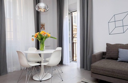 Rione III Colonna Apartment | Design apartment (70 m2) - Spanish Steps
