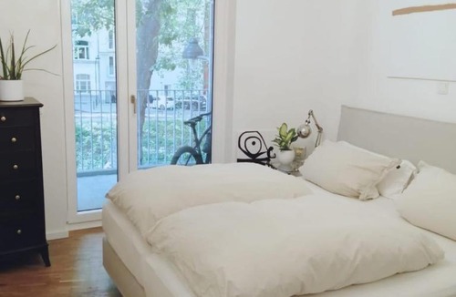 Stadtbezirk 3 Apartment | Design apartment with river view