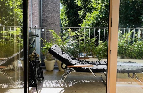 Stadtbezirk 3 Apartment | Design apartment with river view