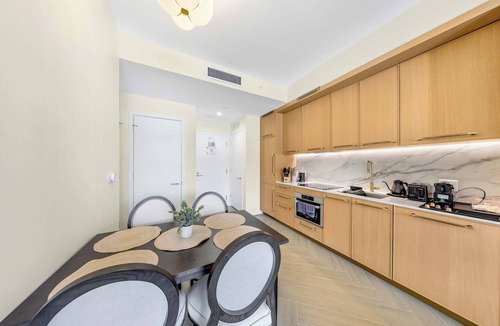 Wynwood Art District Apartment | Design District 1BR | Rooftop | 20Min Fan Fest