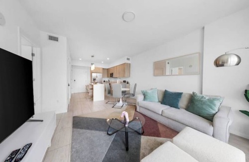 Northeast Miami Apartment | Design District Modern Condo, Pool & Gym Access