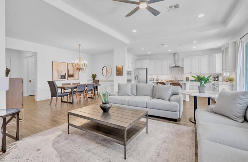 Sahuarita House | Design Dream/View/4 BR 3 BA/Upscale/Garage