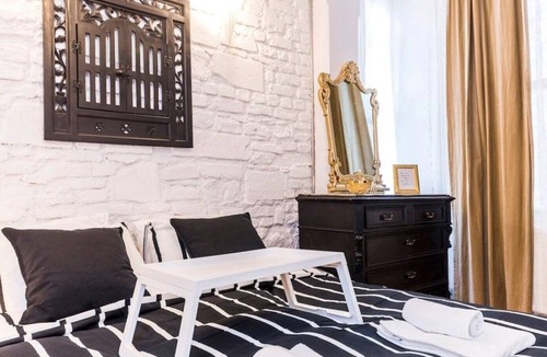 Galata Apartment | Design Flat- 4rm-3Bdrm-3Bth-1st flr