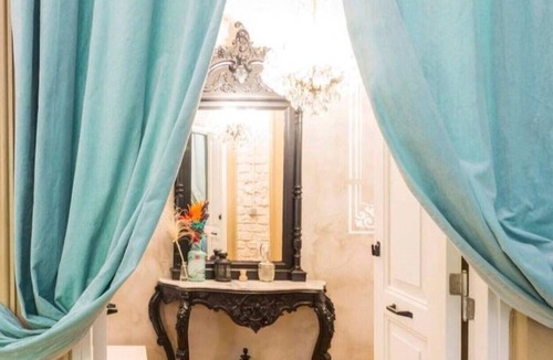 Galata Apartment | Design Flat- 4rm-3Bdrm-3Bth-1st flr