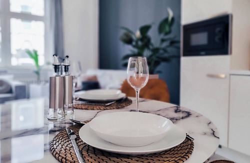 Stadtkern House | *Design loft 50sqm, central & quiet, close to trade fair/HBF