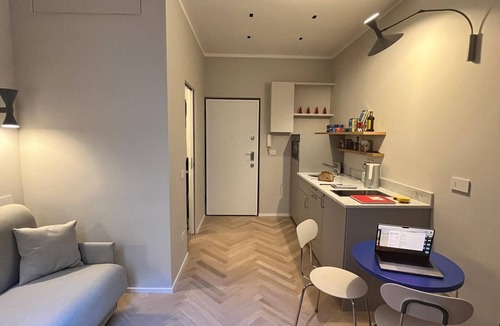Zona Risorgimento Apartment | Design micro apartment in the Porta Venezia Design District